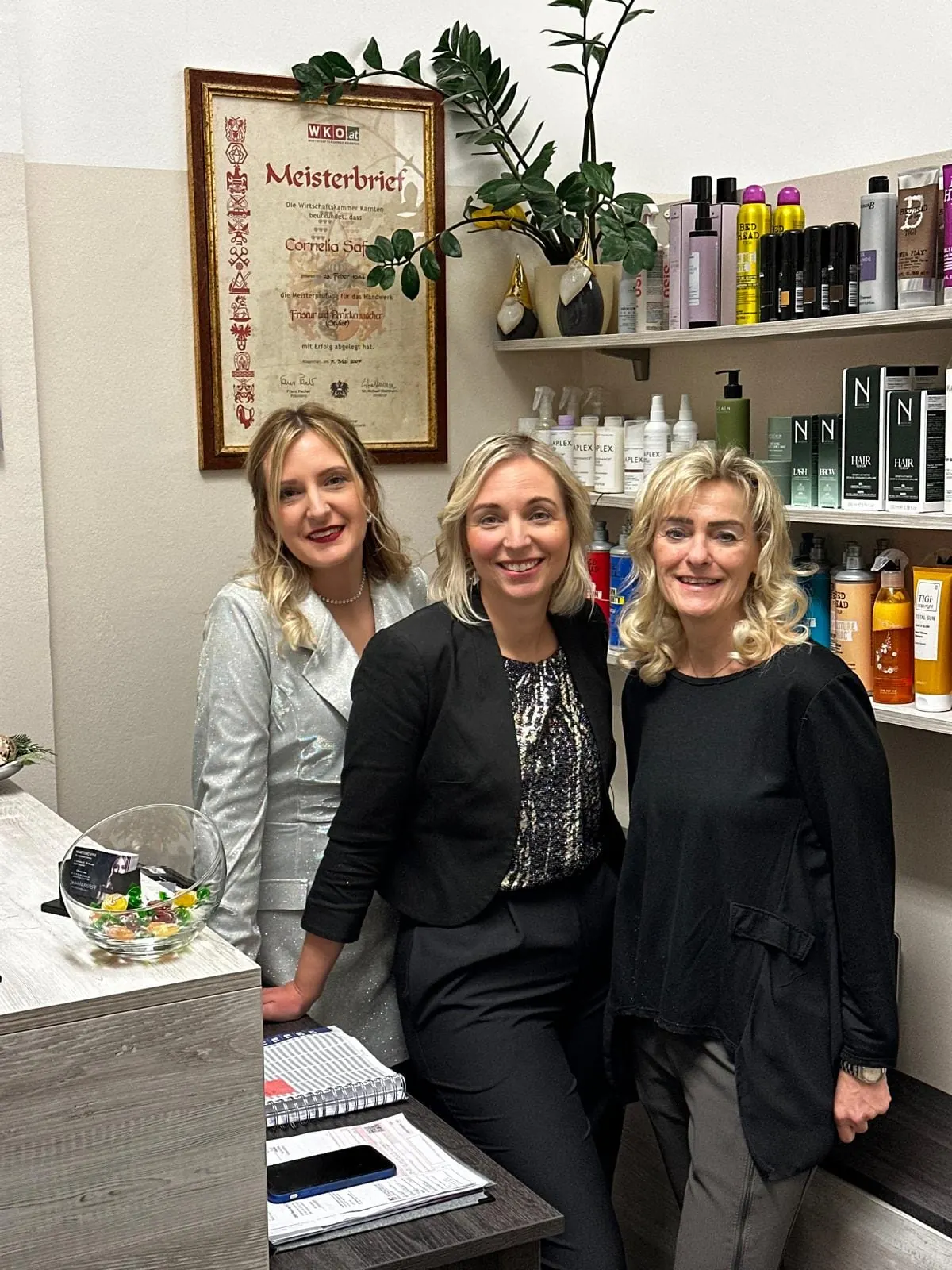 Das Team von Haarstudio Style im Salon in Klagenfurt
