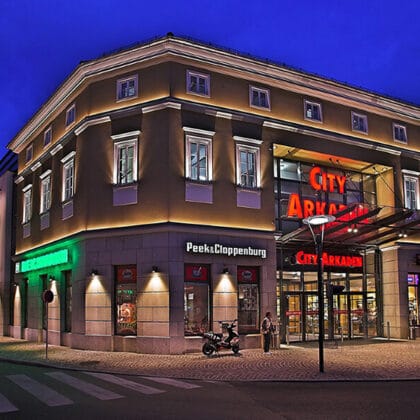 Ihr Haarstudio in Klagenfurt: Moderne Styles und persönliche Beratung in der Nähe der City Arkaden Ihr Haarstudio in Klagenfurt: Moderne Styles und persönliche Beratung in der Nähe der City Arkaden
